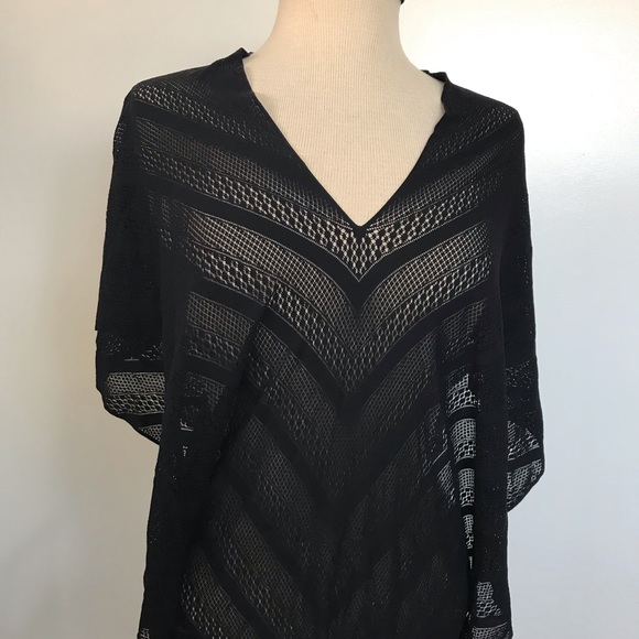 NWT PilyQ Black Posh Riviera Poncho M/L - Picture 5 of 16